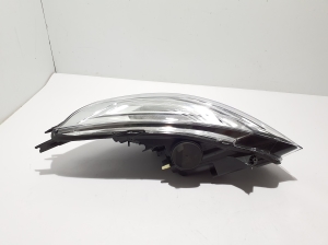 RENAULT Clio IV (2012–2019) Esituli 260600373R - 7
