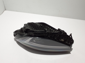 VOLVO XC40 (2017–2026) Headlight 32133831 - 2
