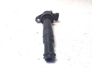 Hyundai Santa Fe (2006–2012) Ignition coil 273013E100 - 4