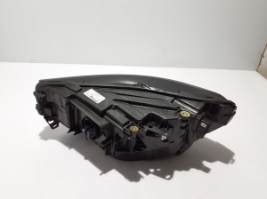 VOLVO XC40 (2017–2026) Headlight 32420420 - 6