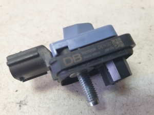 TOYOTA Yaris XP210 (2020–2026) Airbagsensor 8983A0D010 - 4