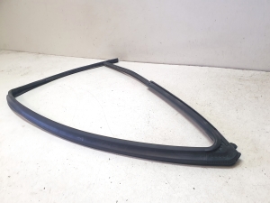 TOYOTA Yaris XP210 (2020–2026) Esiukse tihenduskumm 68151K0010 - 4
