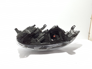RENAULT Kadjar (2015–2026) Phare avant 260104607R - 4
