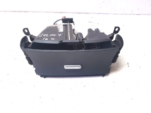 Cendrier avant - EM2BR061A06