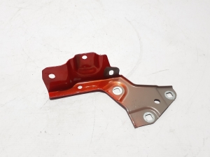 Front fender bracket - 625643359R