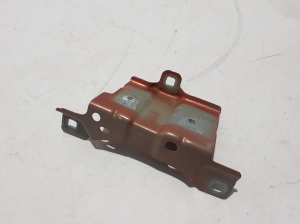 RENAULT Scenic E-Tech I (2024–2026) Front fender bracket 663514738R - 3