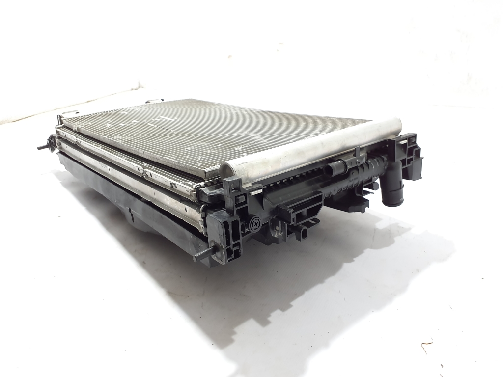 Duster Radiator Tank Used Dacia Duster Radiator set and its details