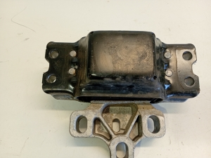Skoda Superb (2008–2015) Engine mount 1K0198555 - 4