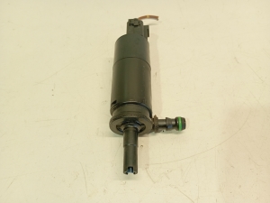 Skoda Superb (2008–2015) Front headlight washer motor 3B7955681 - 2