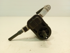 Skoda Superb (2008–2015) Front windshield washer pump 1K6955651 - 4