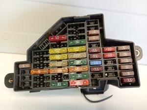   Interior fuse box  - 1K2941824 