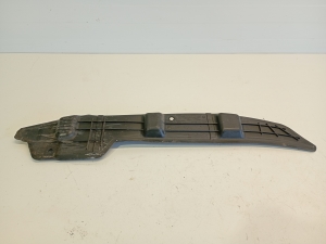 Skoda Superb (2008–2015) Esiporitiiva muu osa 3T0821112 - 4