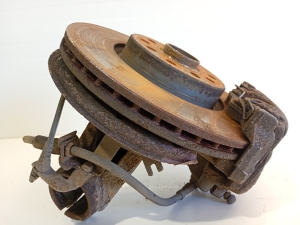 Skoda Superb (2008–2015) Front wheel hub and its parts - 5