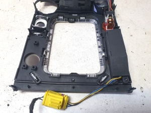Volkswagen Touareg I (2002–2010) Getränkehalter 7L6858602 - 2