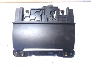 Front ashtray - 8K0857965
