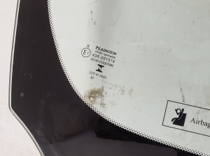 VOLVO V40 (2012–2019) Windshield 32244810 - 3