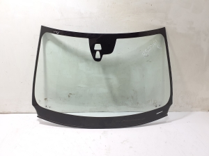   Windshield  - 32244810 