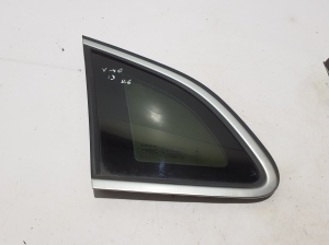  Rear quarter glass  - 31352332 
