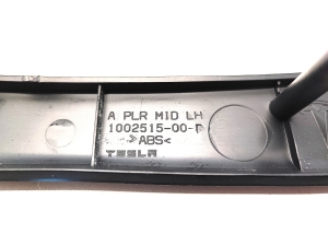 Tesla Model S S (2012–2026) Garniture intérieure de montant avant 1002515-00-D - 2