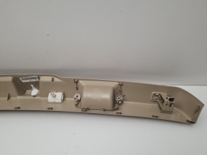 Mercedes Benz ML-Class 166 (2011–2015) Sonstiges Teil der Heckklappenverkleidung A1667400572 - 5