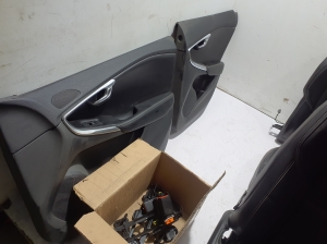 VOLVO V40 (2012–2019) Interior and its parts - 6