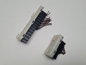 Mercedes Benz ML-Class 166 (2011–2015) Kabelverbinder A0045468040 - 3