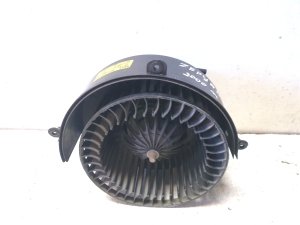 Opel Zafira A (1999–2005) Salongi puhuri mootor 90437893 - 2