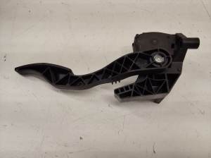 Accelerator pedal - 93335443