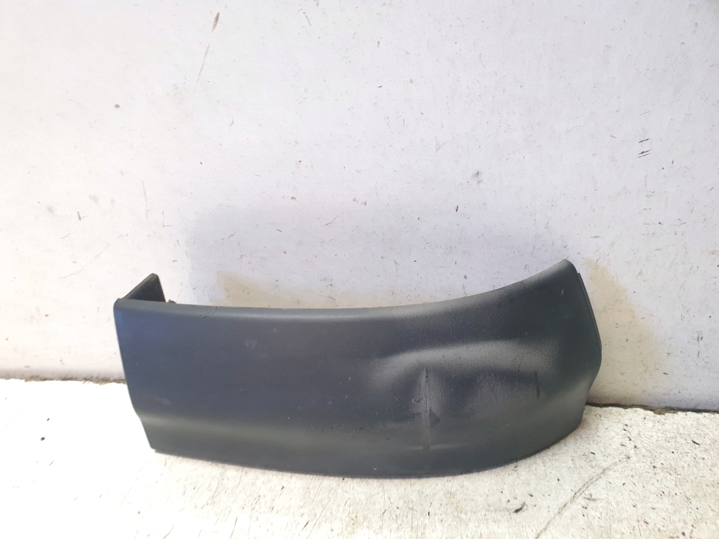 Opel Zafira A (1999–2005) Tagumise kaitseraua iluliist 090597596 Opel Zafira A (1999–2005) Tagumise kaitseraua iluliist 090597596