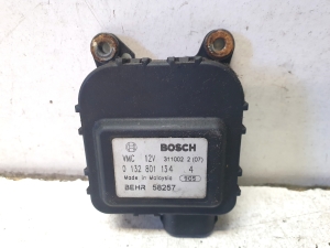 Opel Zafira A (1999–2005) Salongi soojenduse klapi mootor 0132801134 - 4