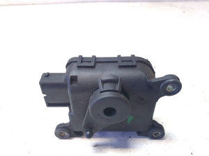 Opel Zafira A (1999–2005) Salongi soojenduse klapi mootor 0132801134 - 2