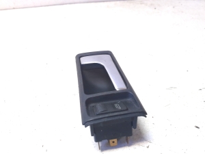 AUDI A6 C4 (1994–1997) Türöffner innen vorne 4A0837020A - 2