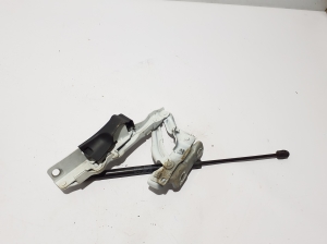 VOLVO S90 (2016–2026) Hood hinge 31651861 - 3