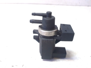 AUDI A4 B7 (2004–2008) Magnetventil 8E0906628 - 2