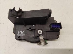 Opel Meriva (2003–2010) Front door lock 13203899 - 2