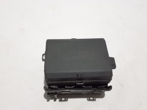   Sicherungskastengehäuse unter der Motorhaube  - 35071488 
