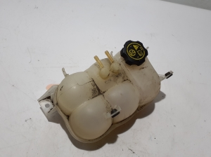 Coolant reservoir - 84632822