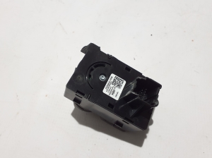 Chevrolet Silverado GMT K2XX (2013–2026) Headlight switch 84735604 - 3