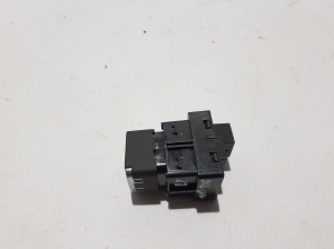 Chevrolet Silverado GMT K2XX (2013–2026) Parking brake switch 85569148 - 2
