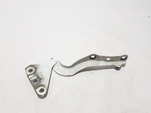 Chevrolet Silverado GMT K2XX (2013–2026) Hood hinge 23388841 - 2