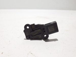 Chevrolet Silverado GMT K2XX (2013–2026) Mass air flow sensor 12714453 - 3