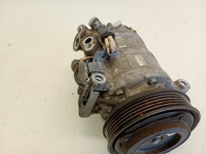Mercedes Benz CLA-Class W117 (2013–2019) Konditsioneeri kompressor 4472807421 - 2