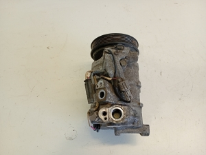 Mercedes Benz CLA-Class W117 (2013–2019) Konditsioneeri kompressor 4472807421 - 3