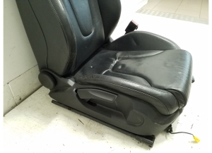 AUDI TT (2006–2014) Front seat and its parts - 5