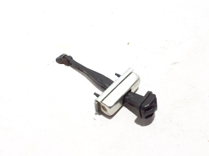 Rear side door opening limiter - 85626940