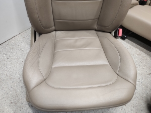 Mercedes Benz ML-Class 166 (2011–2015) Salons un tā detaļas - 10