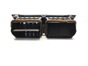 Land Rover Evoque (2011–2018) Armatuurlaua ventilatsioonivõred GJ32014L21AA - 2