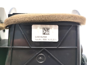 Land Rover Evoque (2011–2018) Armatuurlaua ventilatsioonivõred GJ32014L21AA - 3