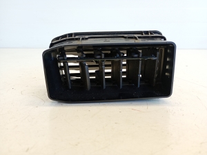 Volkswagen Caddy IV (2015–2020) Dashboard air vent grilles 2K5819701 - 4