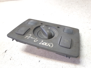 AUDI A6 C5 (1997–2005) Front interior lighting panel 4B0947303H - 3